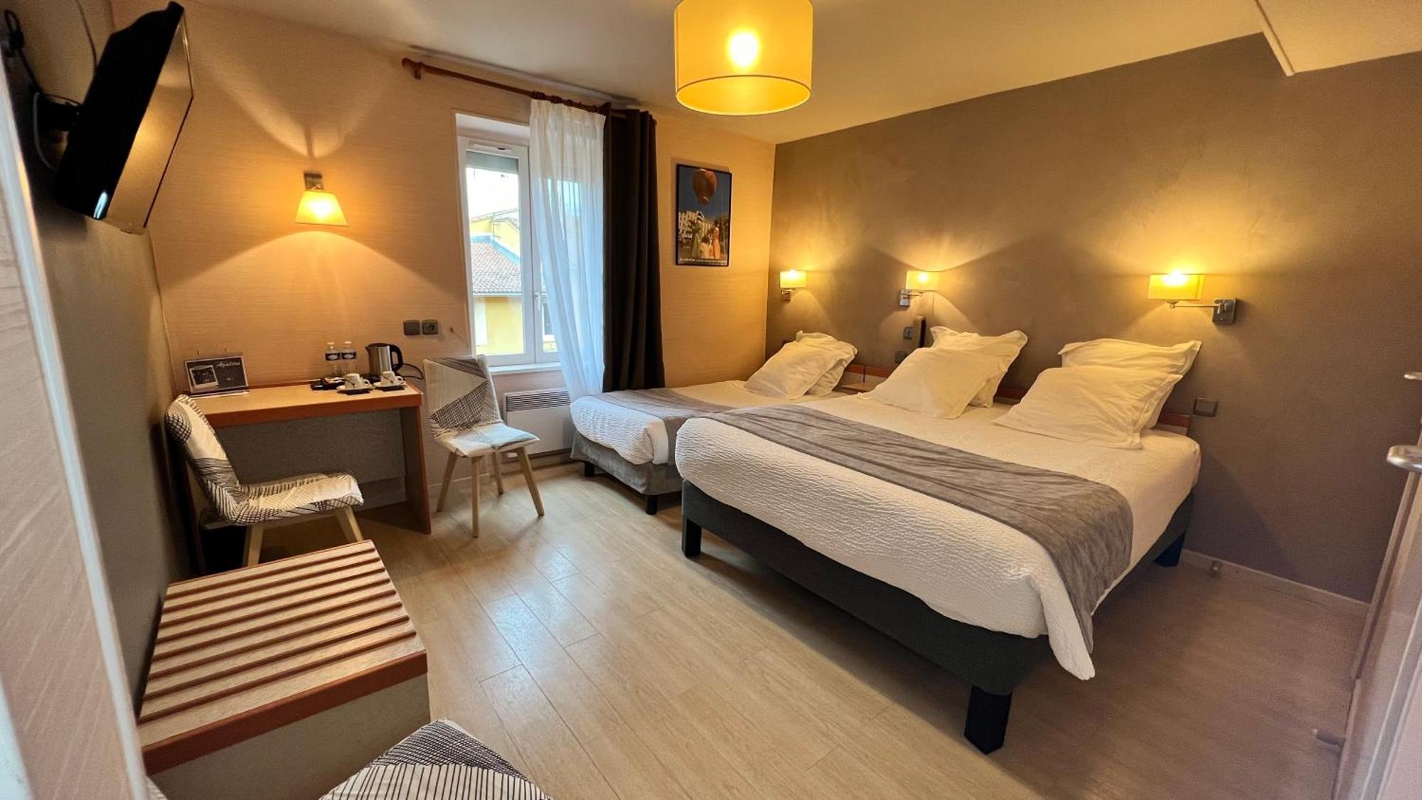 Logis Hotel Restaurant Azalees Tournon-sur-Rhone Exterior photo