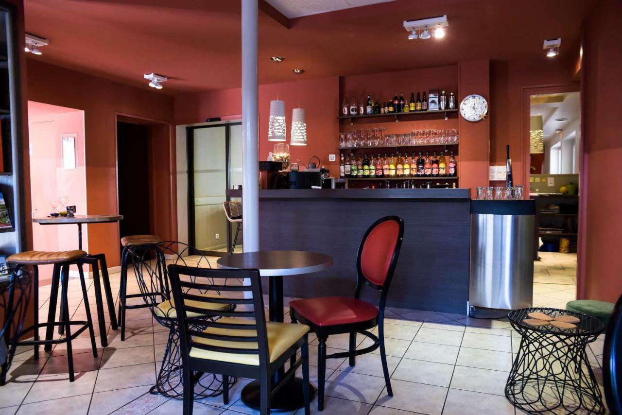 Logis Hotel Restaurant Azalees Tournon-sur-Rhone Exterior photo